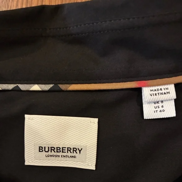 NWT - Burberry Blouse with Patterned Check - Picture 6 of 12